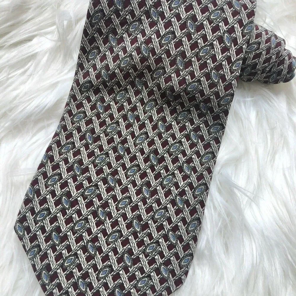 Claiborne Men's Gold and Maroon Patterned Tie